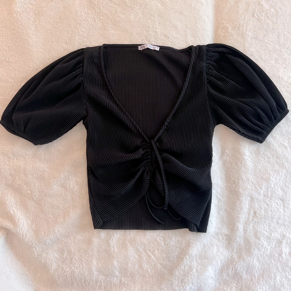 Zara size small puff sleeve top